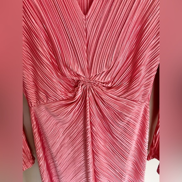 NWOT Rotate Birger Christensen Number 7 Pleat Dress In Bridal Rose Size Small - Picture 6 of 10